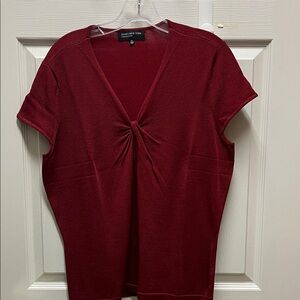 Jones New York Burgundy Short Sleeve Twist-Front Top
